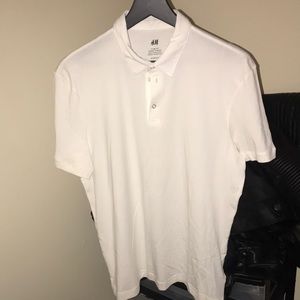 H&M White three button down polo shirt